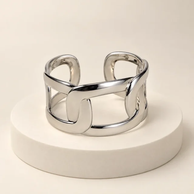 Pulsera de plata calado escultórico